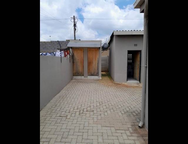 3 BEDROOM HOUSE FOR SALE IN ORLANDO